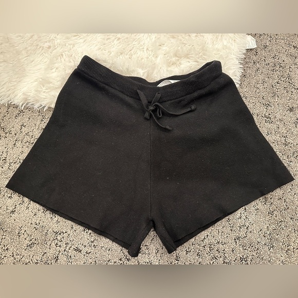 Zara super soft textured lounge shorts| size M - Picture 1 of 3
